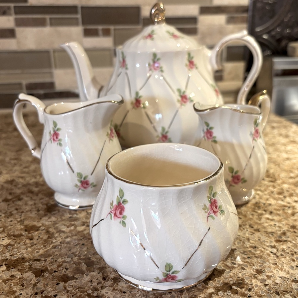 Vintage SADLER Fine Bone China Teapot w/ accessories